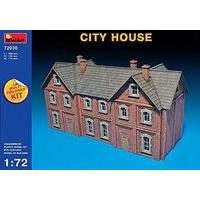 Miniart 1:72 - City House (multi Coloured Kit)