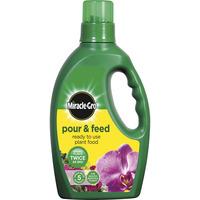 Miracle Gro Pour and Feed Plant Food 1L