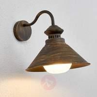 millane outdoor wall light in antique style