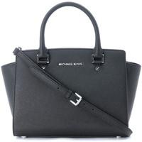 MICHAEL Michael Kors Michael Kors Selma black handbag with shoulder strap women\'s Shoulder Bag in black