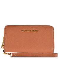 MICHAEL MICHAEL KORS Jet Set Wristlet