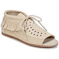 Minnetonka LYRA women\'s Sandals in BEIGE