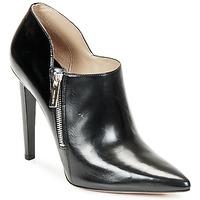 Michael Kors SAMARA women\'s Low Boots in black