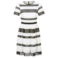 MICHAEL Michael Kors GRAPHIC CR STRIPE DRS women\'s Dress in white