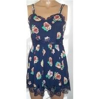 Missguided Size 8 Navy Blue Floral Print Dress