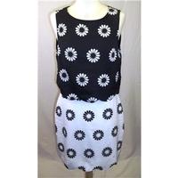 missguided bnwt size 14 black and white flower patterned dress