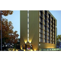 monotel luxury business hotel