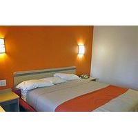 Motel 6 Detroit - East Warren