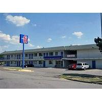 Motel 6 Kansas City North Airport