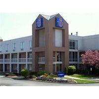 Motel 6 Cleveland-Willoughby