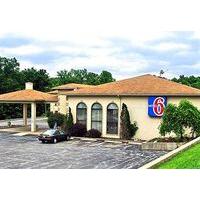 Motel 6 Hannibal Mo