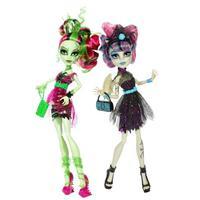 Monster High Zombie Shake Rochelle Goyle and Venus McFlytrap