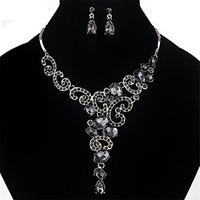 MOGE New Fashion Europe And The United States Retro Ladies Jewelry Set Necklace / Earrings