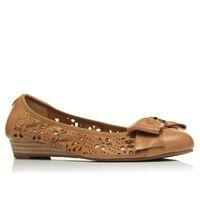 Moda in Pelle Glazier Tan Flat Day Shoes