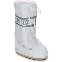 moon boot classic womens snow boots in white