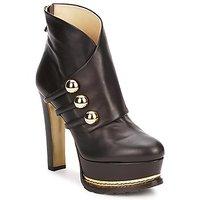 Moschino MA2104 women\'s Low Ankle Boots in brown