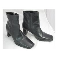 Moshulu Colours - Size: 6 - Black - Boots