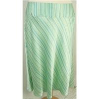 Monsoon - Size: 18 - Green - Patterned silk skirt