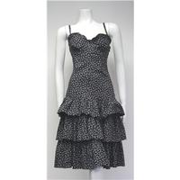 Mondi Size 10 Black Floral Ruffle Dress Mondi - Size: 12 - Black - Vintage
