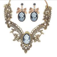 MPL European and American retro metal Pierced Earrings Necklace Set temperament Palace