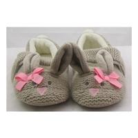 ms size 1026 girls beige bunny slippers