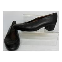 ms black leather heeled shoes ms marks spencer size 5 black heeled sho ...