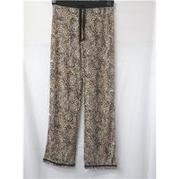 M&S Marks & Spencer - Size: 8 - Leopard print pyjama trousers
