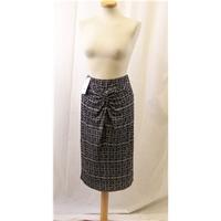 M&S BNWT Black patterned knee length skirt M&S - Size: 16 - Black - Knee length skirt
