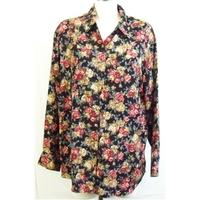 M&S black patterned shirt Size 18