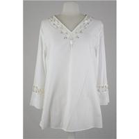 ms size 16 white marbled bead detailed long sleeved tunic