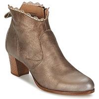 Muratti BALLO women\'s Low Ankle Boots in brown