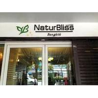 Naturbliss Bangkok Transit Hotel