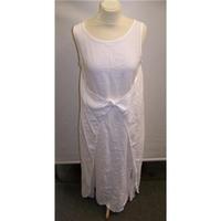 Natural Wave - Size: 10 - White - Long dress