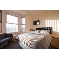 NEWCASTLE U LYME, STUDIO CLOSE TO TOWN AND HOSIPTAL