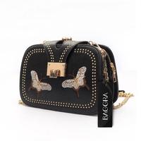 New Women PU Crossbody Bag Rivet Butterfly Embroidery Multi-Pockets Vintage Chain Shoulder Bags White/Black