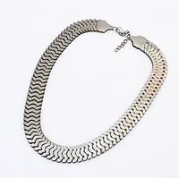 Necklace Choker Necklaces / Chain Necklaces Jewelry Daily / Casual Fashion Alloy Gold / Silver 1pc Gift