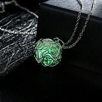 Necklace Pendant Necklaces Jewelry Wedding / Party / Daily / Casual / Sports Alloy Silver 1pc Gift