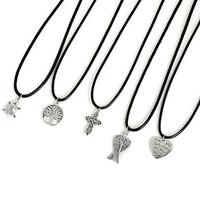 Necklace Pendant Necklaces Jewelry Daily / Casual Fashion Alloy / Nylon Black 1pc Gift