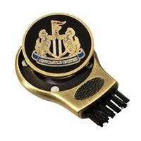 Newcastle Gruve Brush and Ball Marker