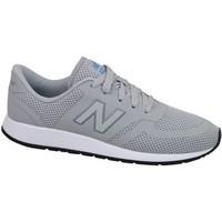 New Balance 420 girls\'s Shoes in Grey