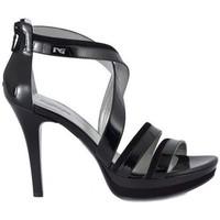 Nero Giardini Sandalo Naplak women\'s Sandals in Black
