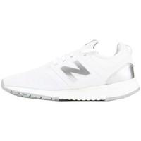 New Balance WRL247SA women\'s Shoes (Trainers) in White