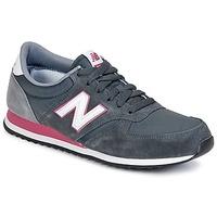 New Balance U420 women\'s Shoes (Trainers) in grey