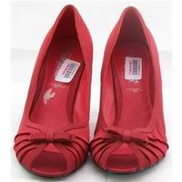 New Look, size 6 red satin peep toe shoes
