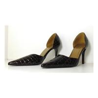 next patent crocodile skin patterned size 5 healed shoes