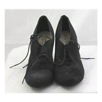 new look size 6 black faux suede high heeled brogues