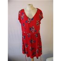 new look size 16 red knee length dress