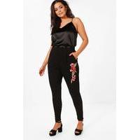 neve applique detail trouser black