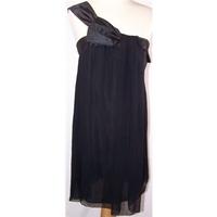 Next Petite size 6 black top