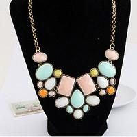 Necklace Statement Necklaces Jewelry Wedding / Party / Daily / Casual Fashion Alloy Gold 1pc Gift